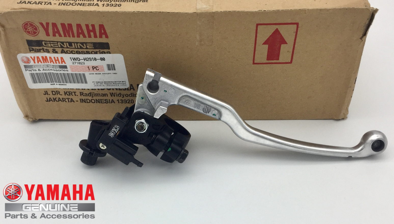 DEBRİYAJ MANETİ VE KÜTÜĞÜ SOL YAMAHA YZF R25 250cc 2014-2024