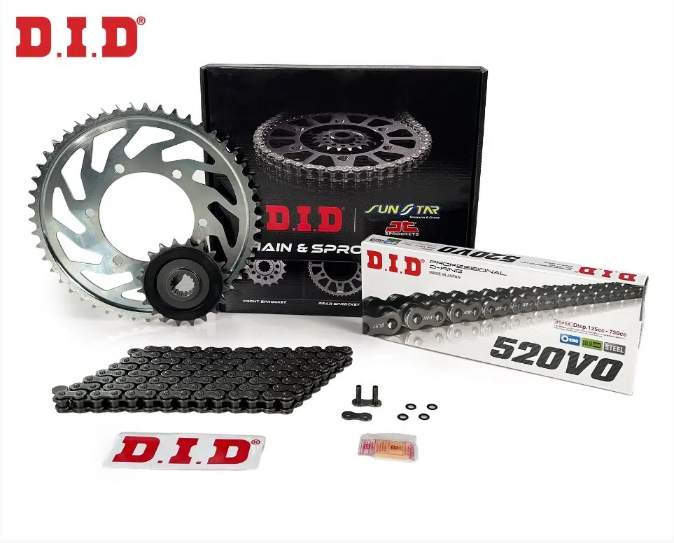 ZİNCİR DİŞLİ SETİ HUSQVARNA SVARTPILEN 250 cc ZİNCİR: DID-520 ORING-112 ÖN-ARKA DİŞLİ: JT14T-45T 2020-2023