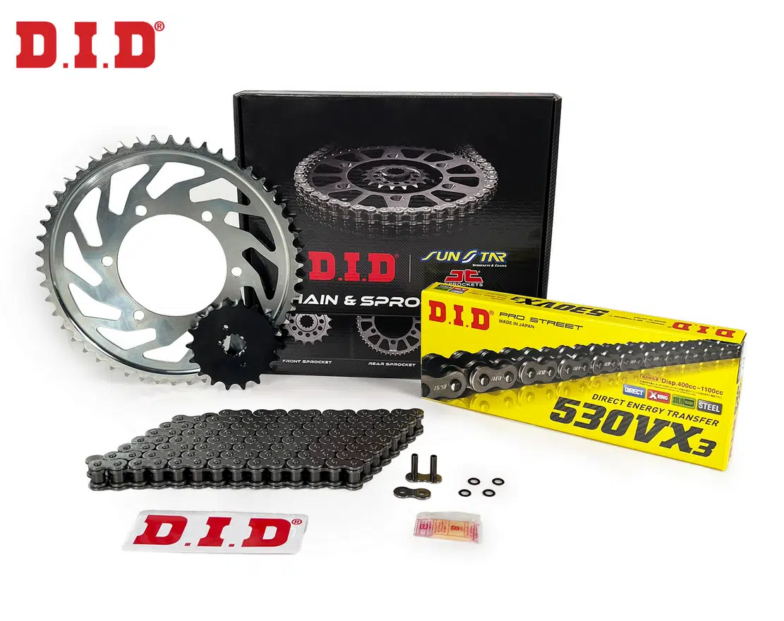 ZİNCİR DİŞLİ SETİ TRIUMPH DAYTONA 955cc ZİNCİR: DID-530VX3 Çelik-106 ÖN-ARKA DİŞLİ: SUNSTAR 18T-42T 2003-2006